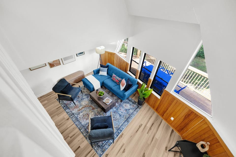 Living room, Seating area