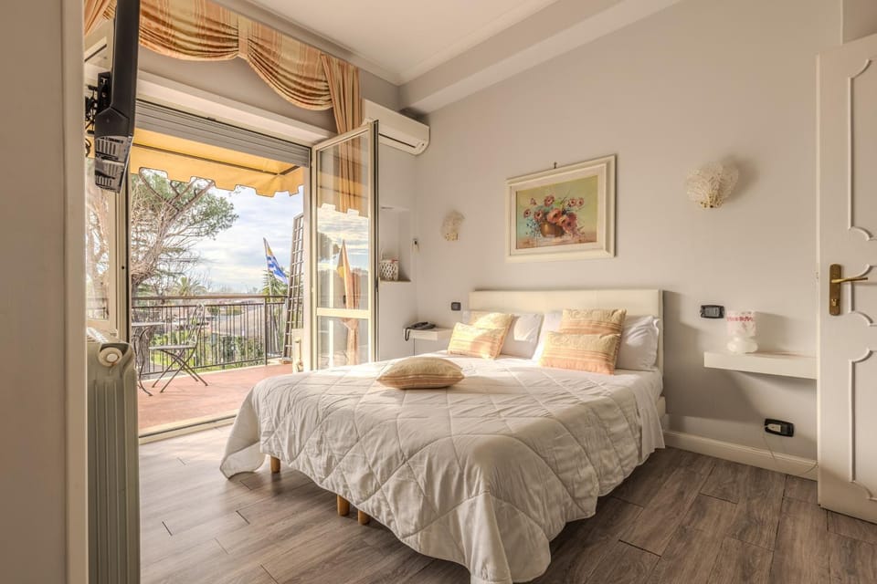 Balcony/Terrace, Bedroom