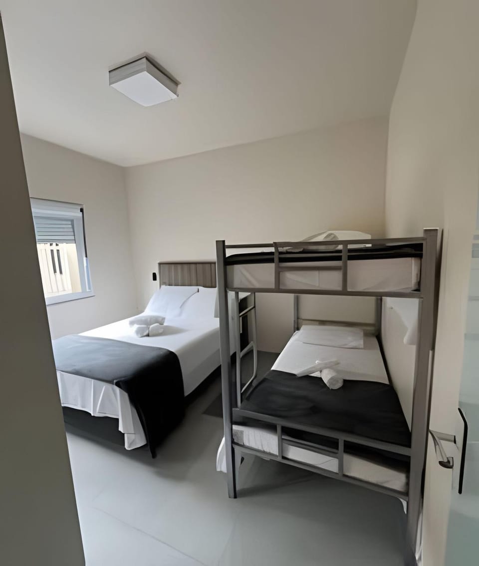 Bed, Bedroom, bunk bed