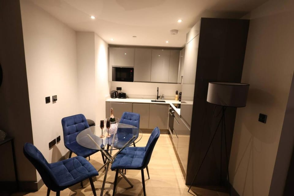 Kitchen or kitchenette, Living room, oven, stove