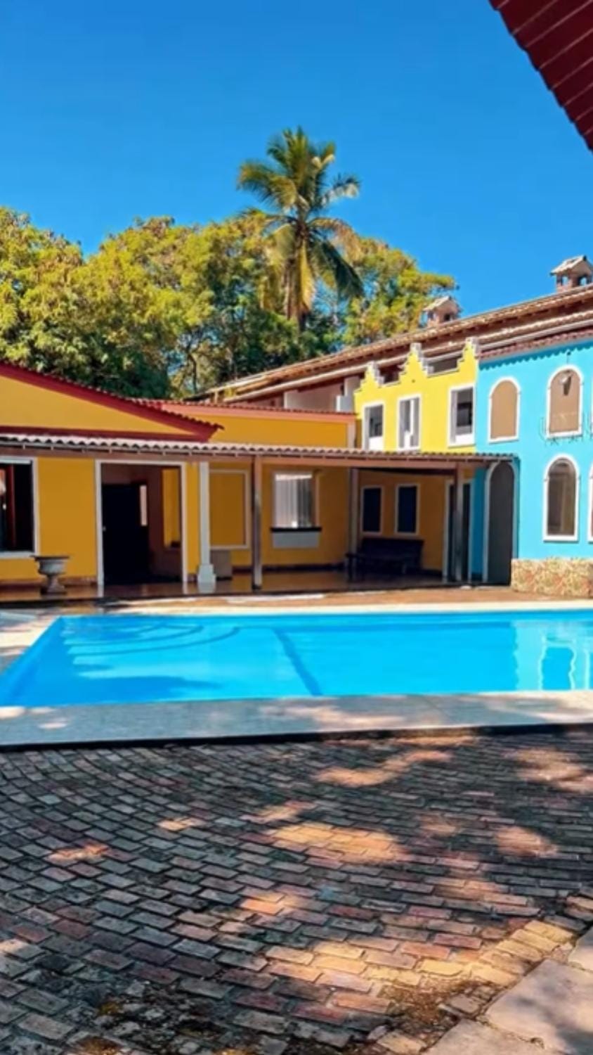 Swimming pool, Swimming pool