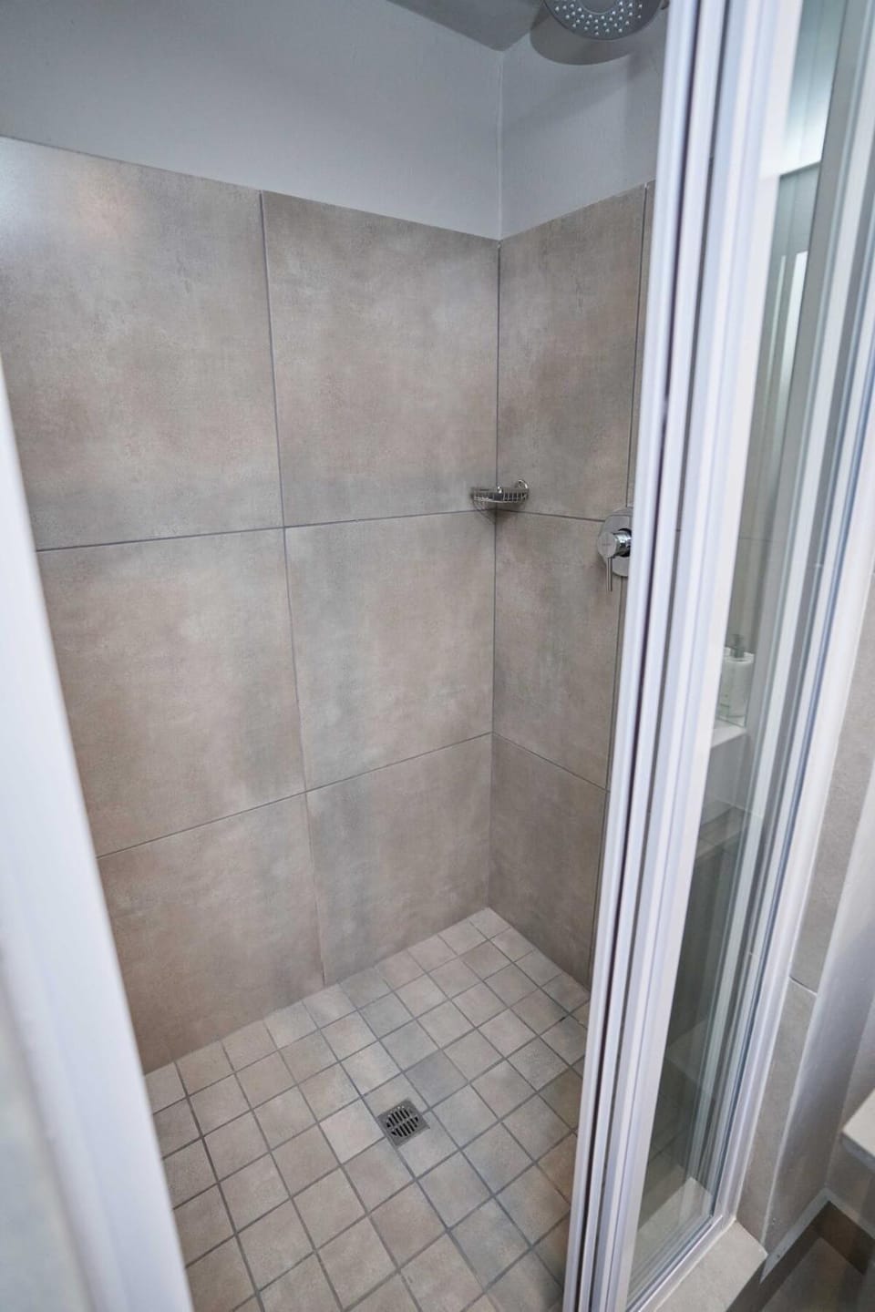 Spacious Fully Equipped Studio - Peaceful-Free WiFi Apartment in Pretoria