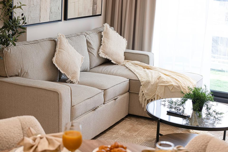 View (from property/room), Living room, Decorative detail, Seating area