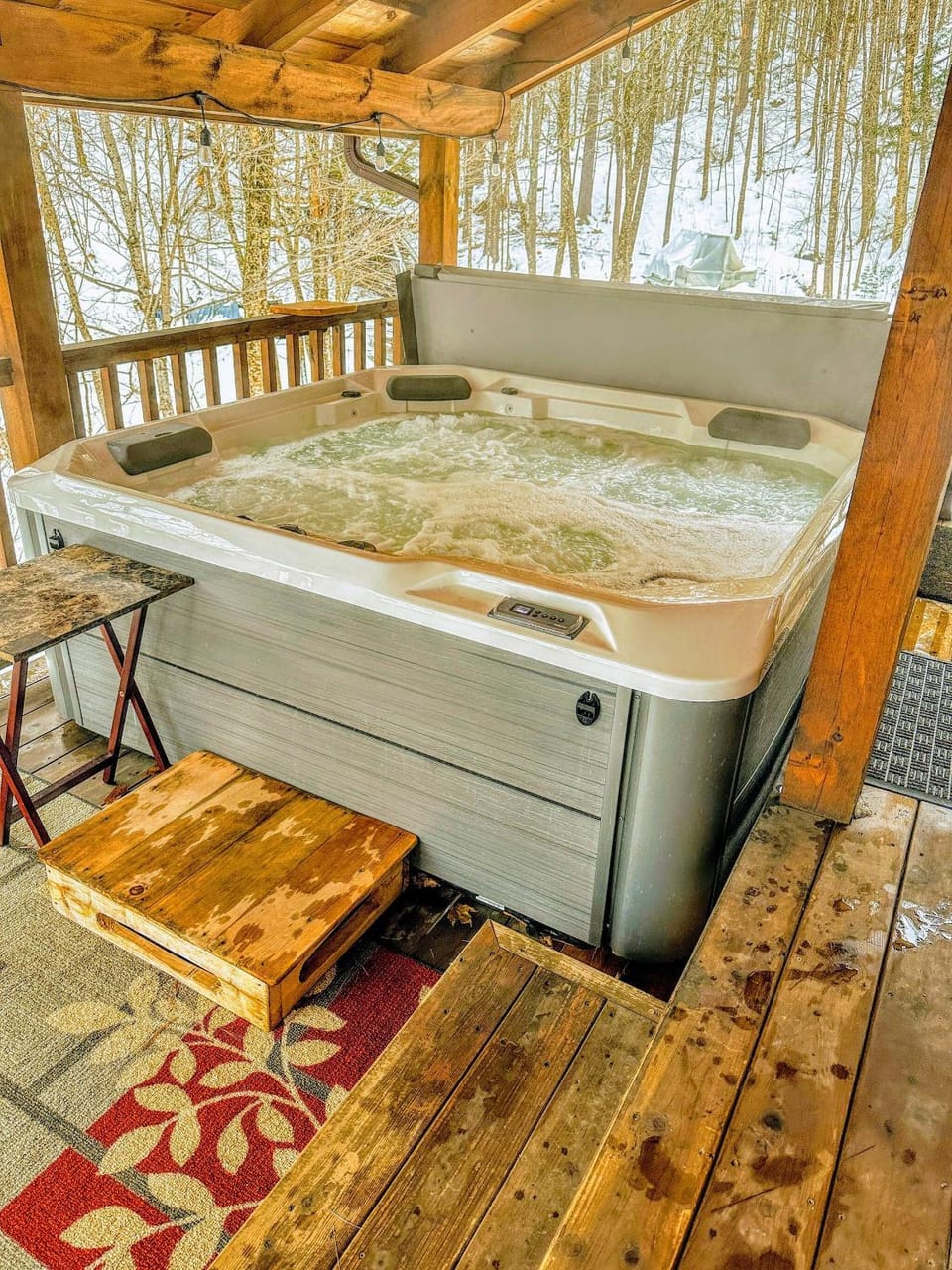 Natural landscape, Hot Tub, Balcony/Terrace