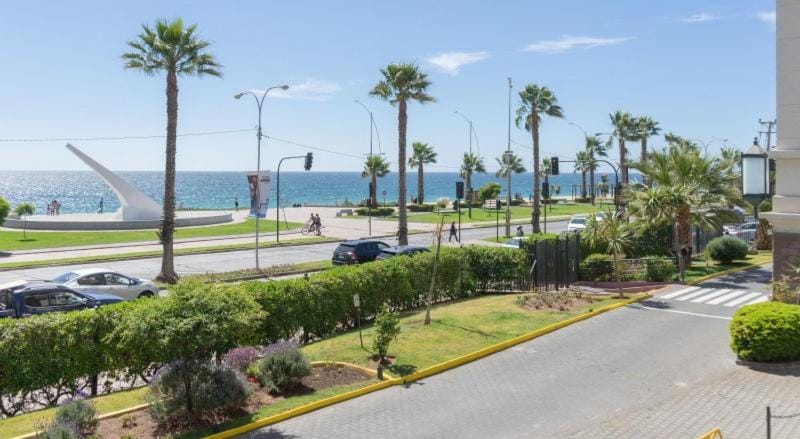 Departamento vista al mar con piscina viña 4 Apartment in Vina del Mar