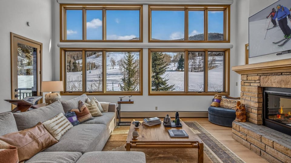 Winter, Skiing, TV and multimedia, View (from property/room), Living room, Seating area, Mountain view, fireplace, furniture