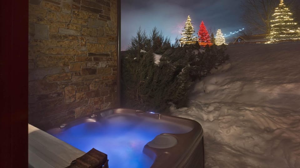 Hot Tub, View (from property/room)