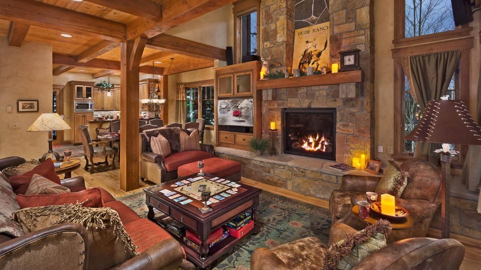 TV and multimedia, Living room, Seating area, fireplace, furniture