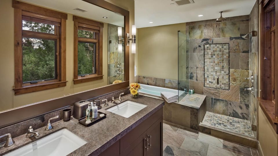 Shower, Bathroom, Bath, towels
