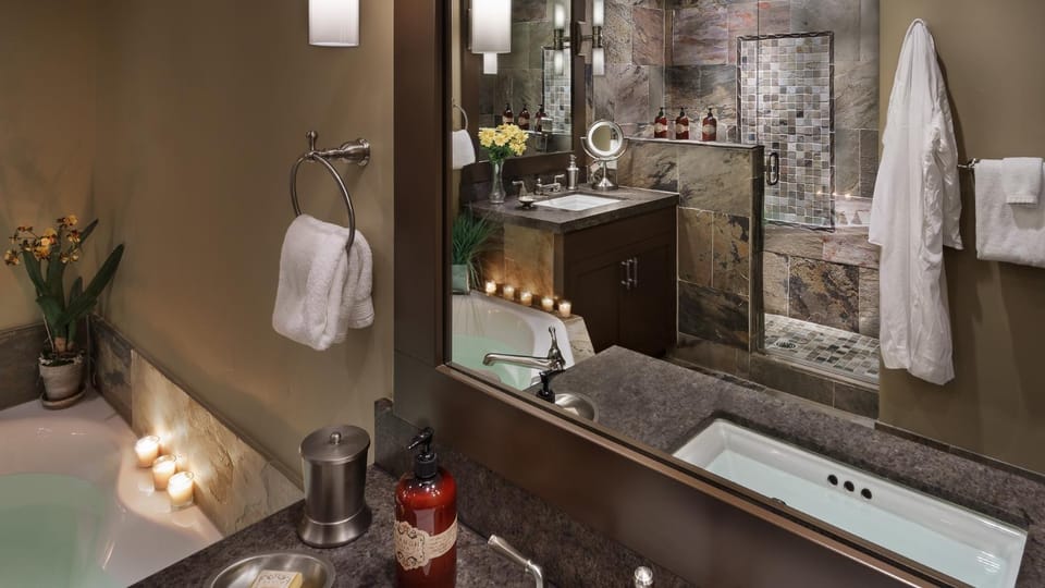 Shower, Bathroom, Bath, towels