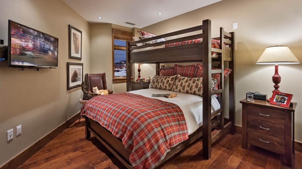 TV and multimedia, Bedroom, furniture