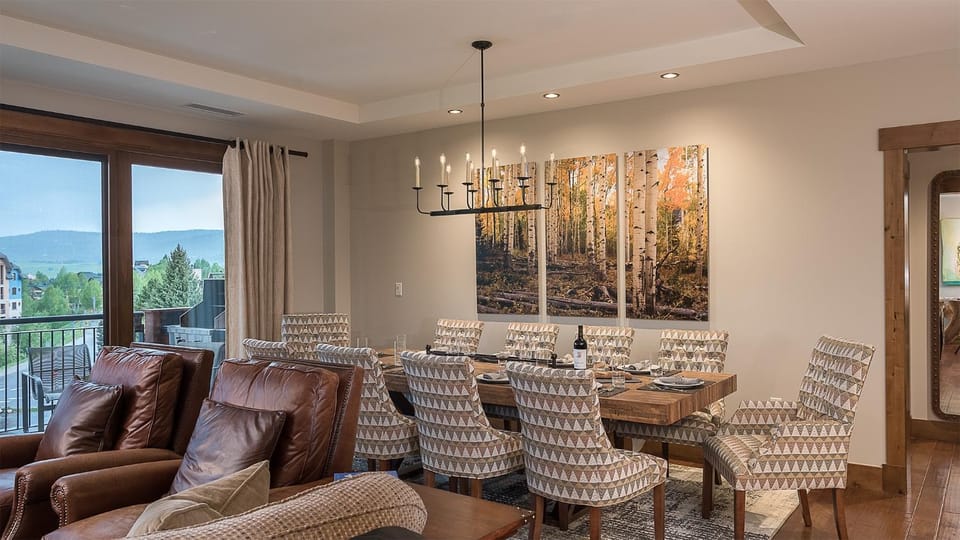 Balcony/Terrace, Seating area, Dining area, furniture