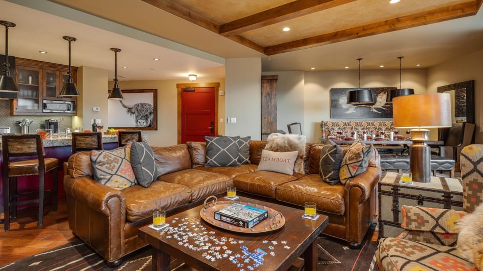 Seating area, furniture, storage