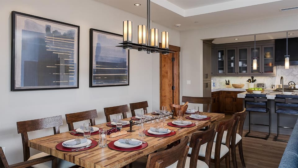 Dining area, furniture