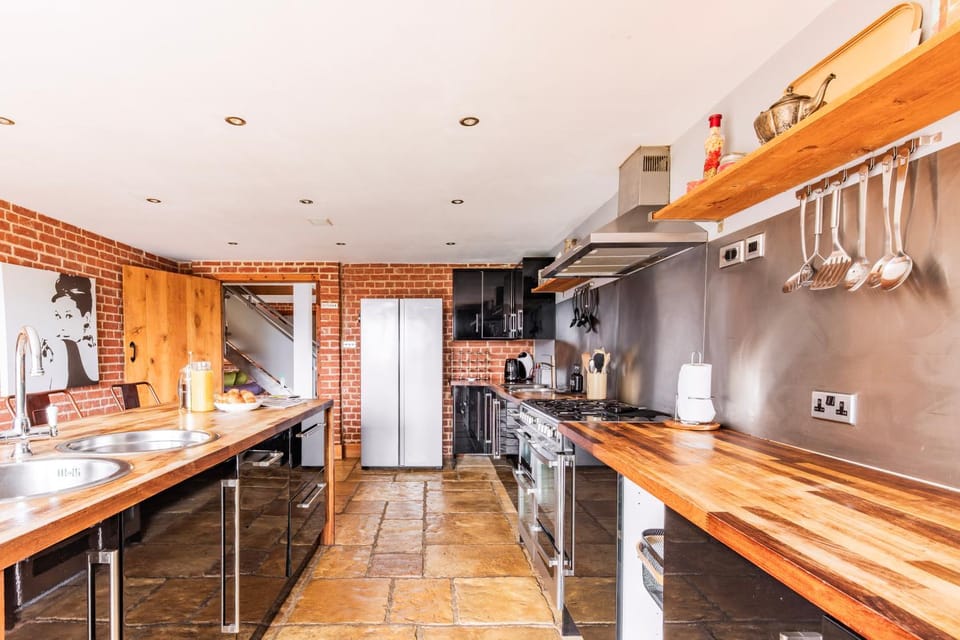 Hobland Barns by Leap Escapes House in Great Yarmouth