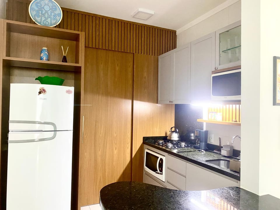 Kitchen or kitchenette, pet friendly, stove