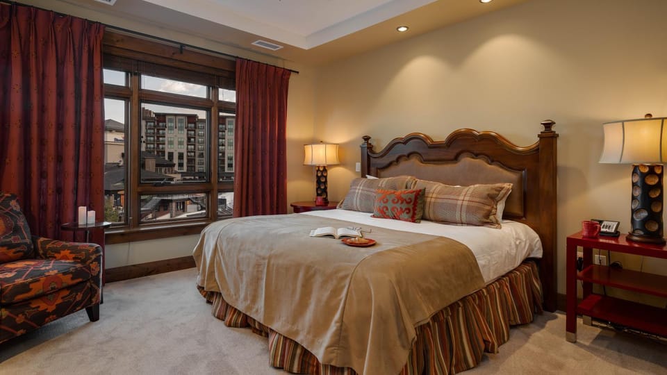 Bed, View (from property/room), Bedroom, furniture