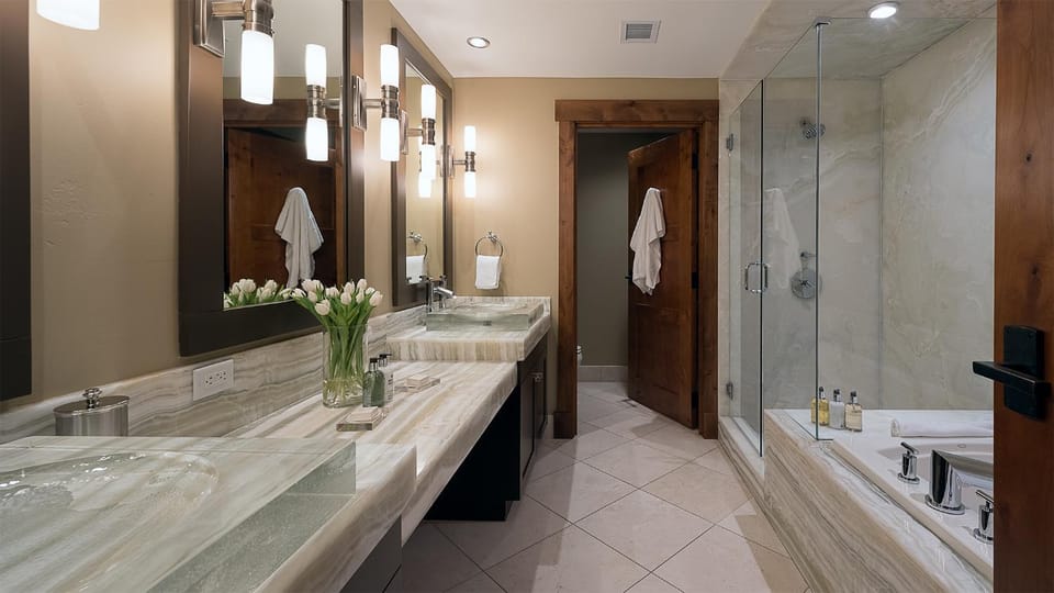 Shower, Bathroom, Bath, towels