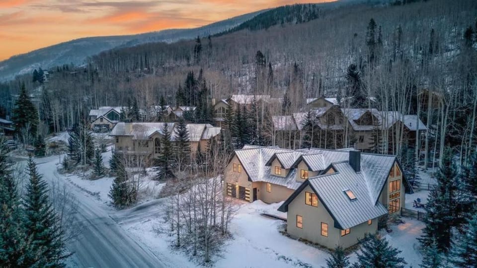 Property building, Winter, Mountain view