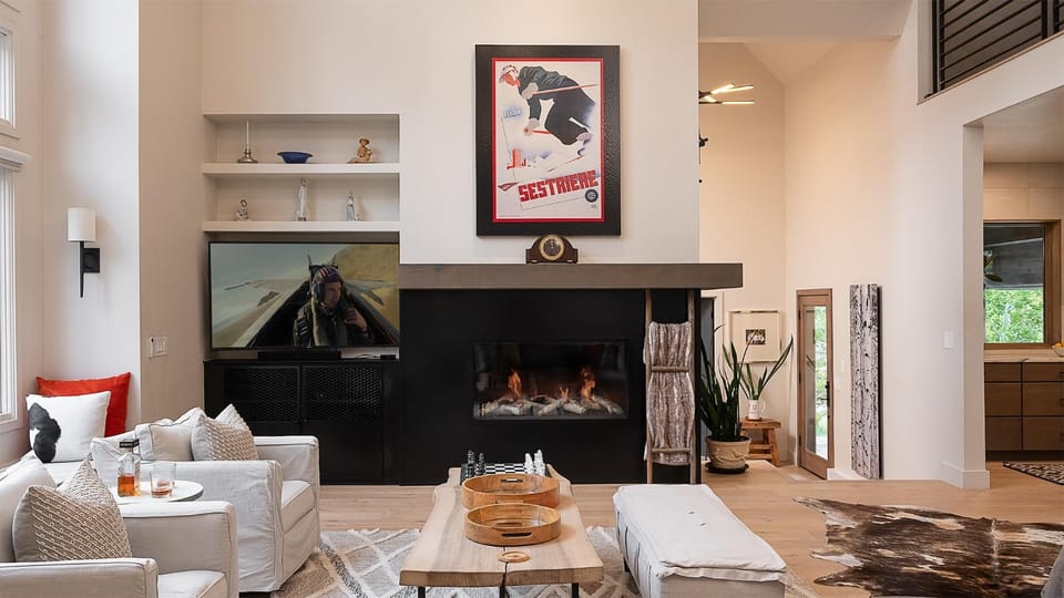 Living room, Seating area, fireplace