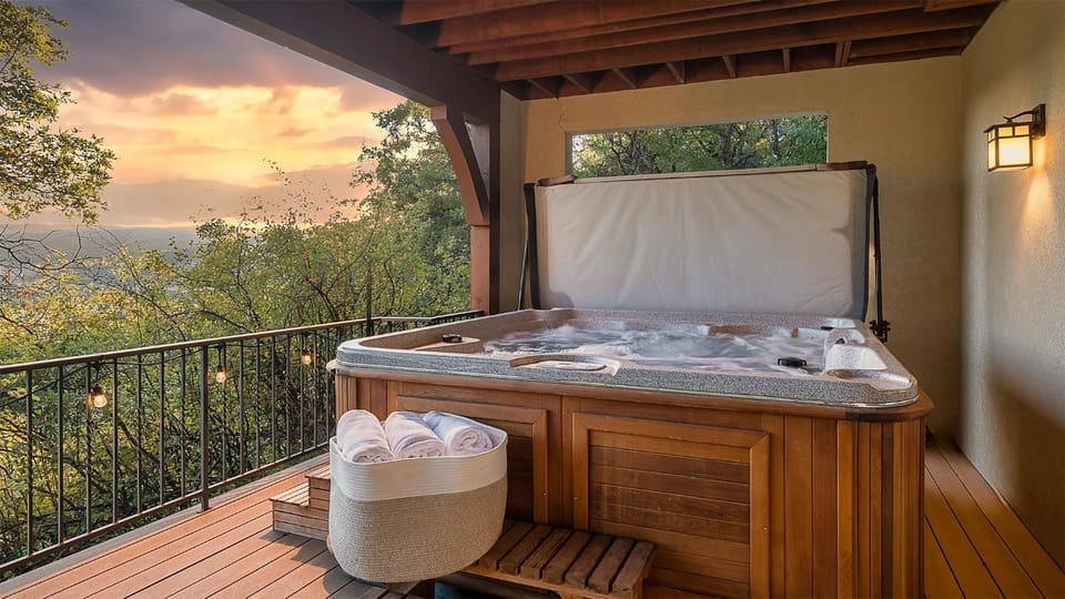 Hot Tub, View (from property/room), towels