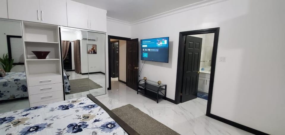 Elegant Escape Apartment in Kingston