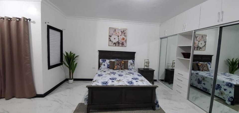 Elegant Escape Apartment in Kingston