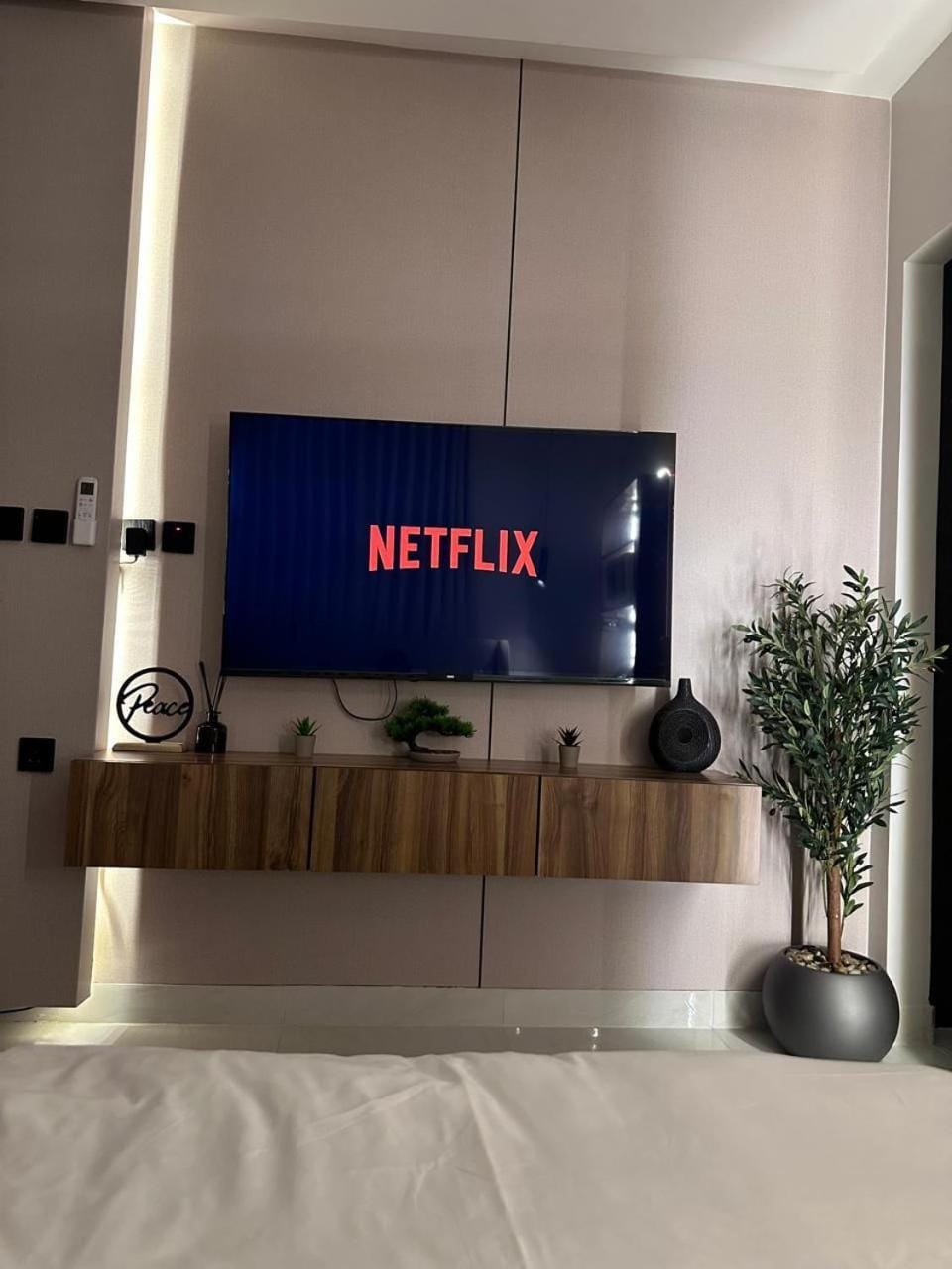 استديو فاخر خلف الياسمين مول Apartment in Jeddah