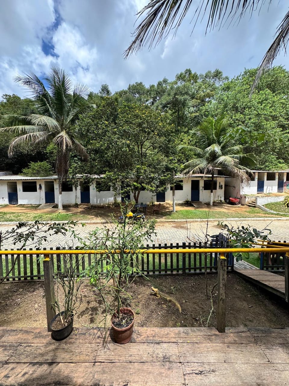 Sítio com Chalés Trilhas e Animais em Aldeia Nature lodge in Recife