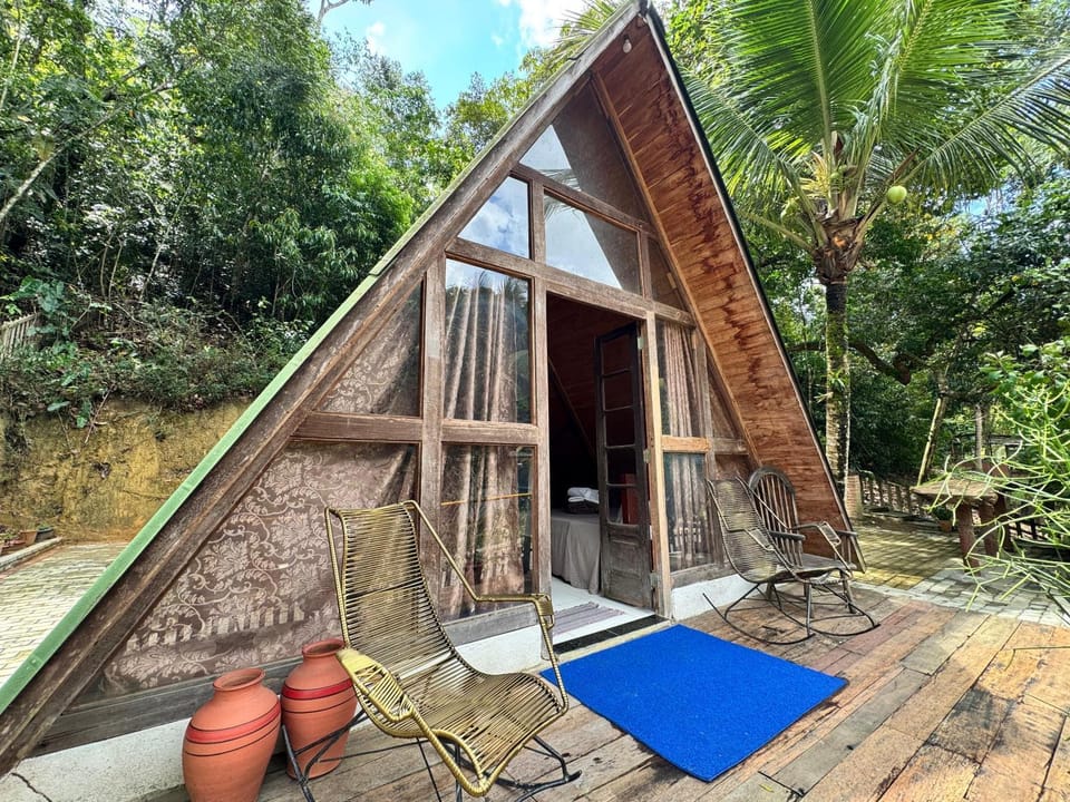 Sítio com Chalés Trilhas e Animais em Aldeia Nature lodge in Recife