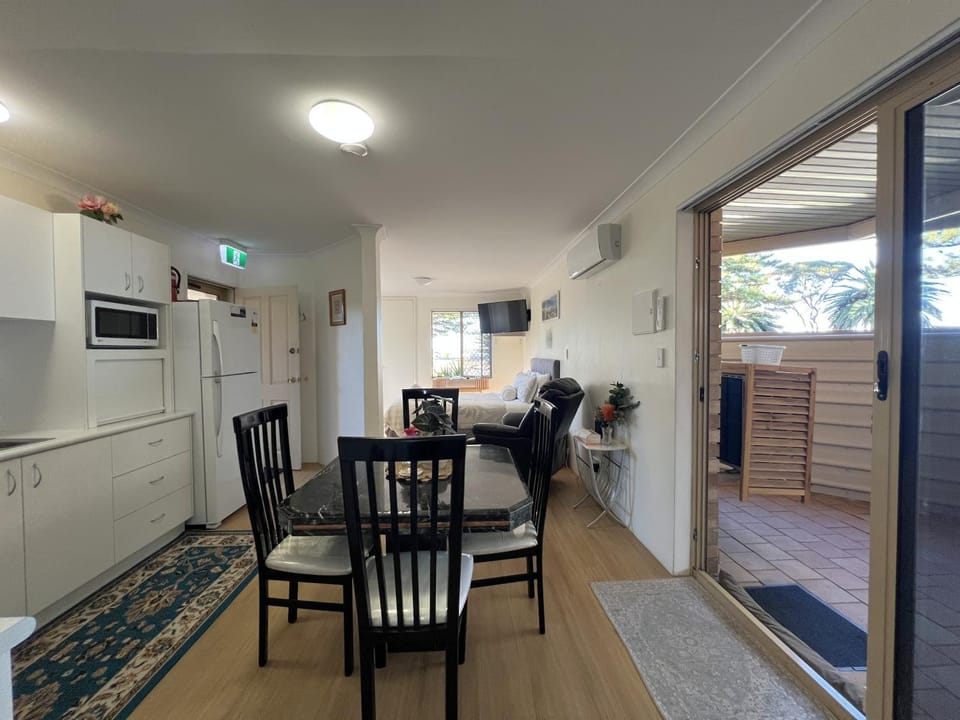 Cosy Bayside Studio Apartment in Esperance