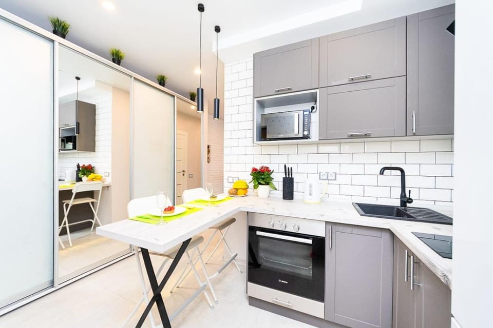 Світло Є! Олімпік парк, м Бориспільська 5 хв пішки, Харківська Apartment in Kiev City - Kyiv