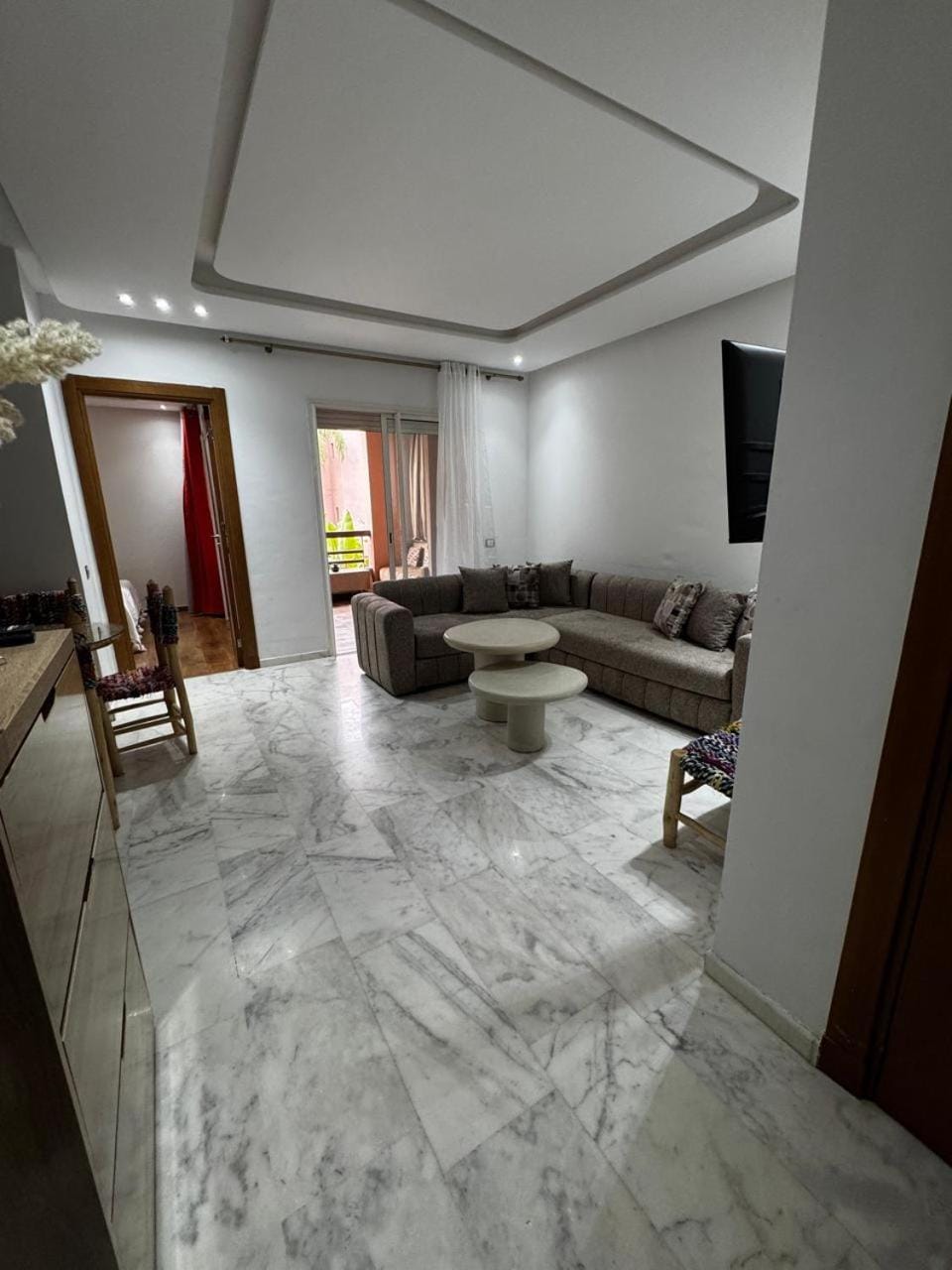Garden level & pool, cozy apartment queen size bed Apartment in Marrakesh