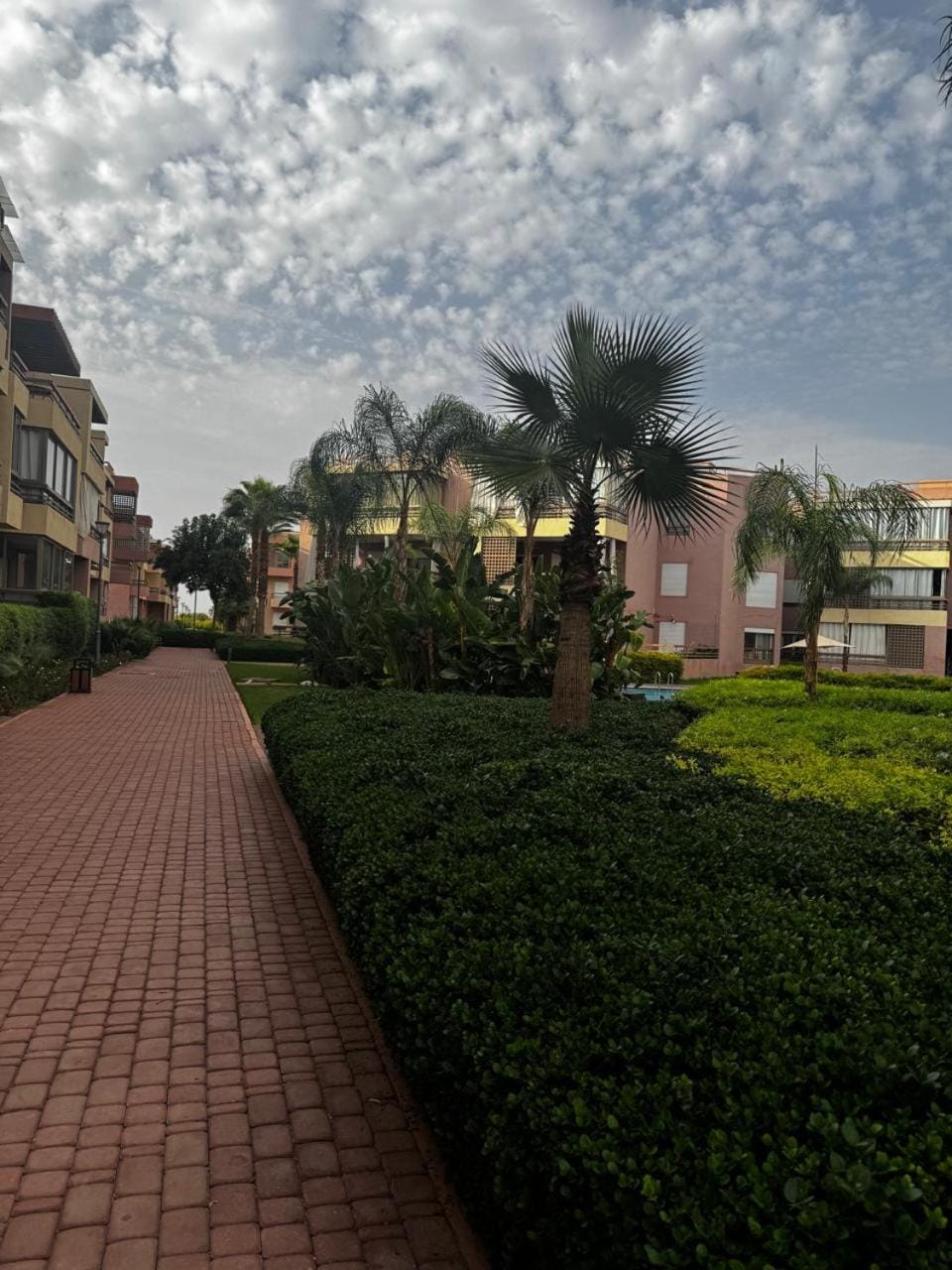 Garden level & pool, cozy apartment queen size bed Apartment in Marrakesh