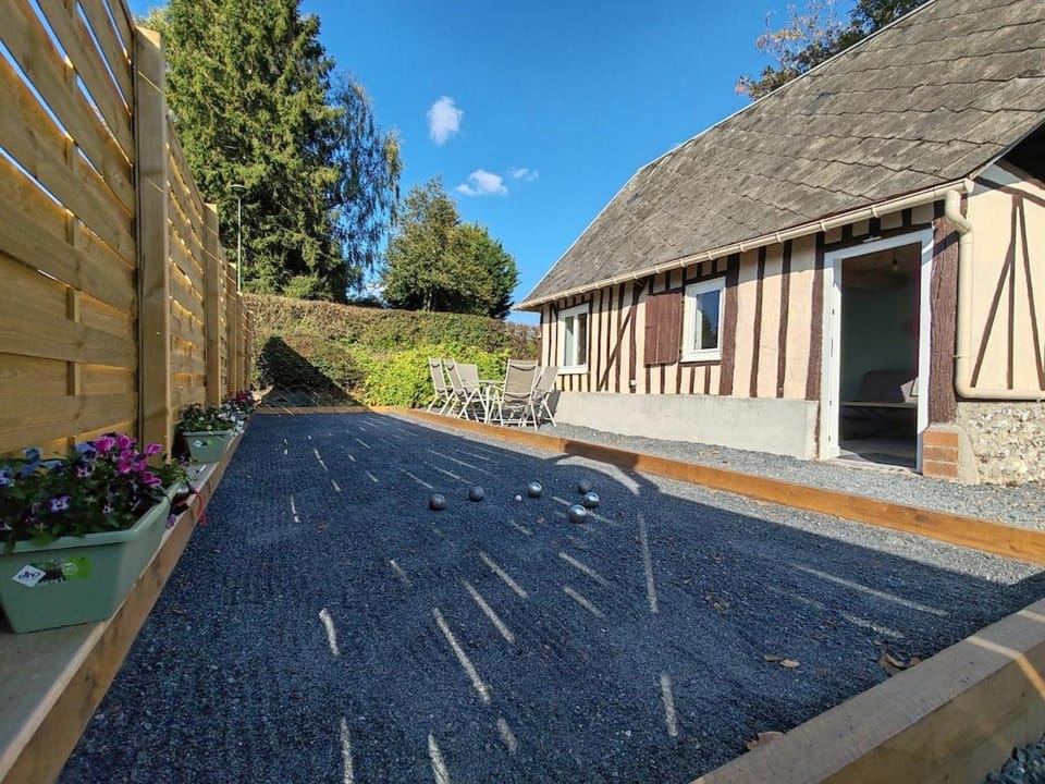 Le Gîte d'Amoé House in Normandy