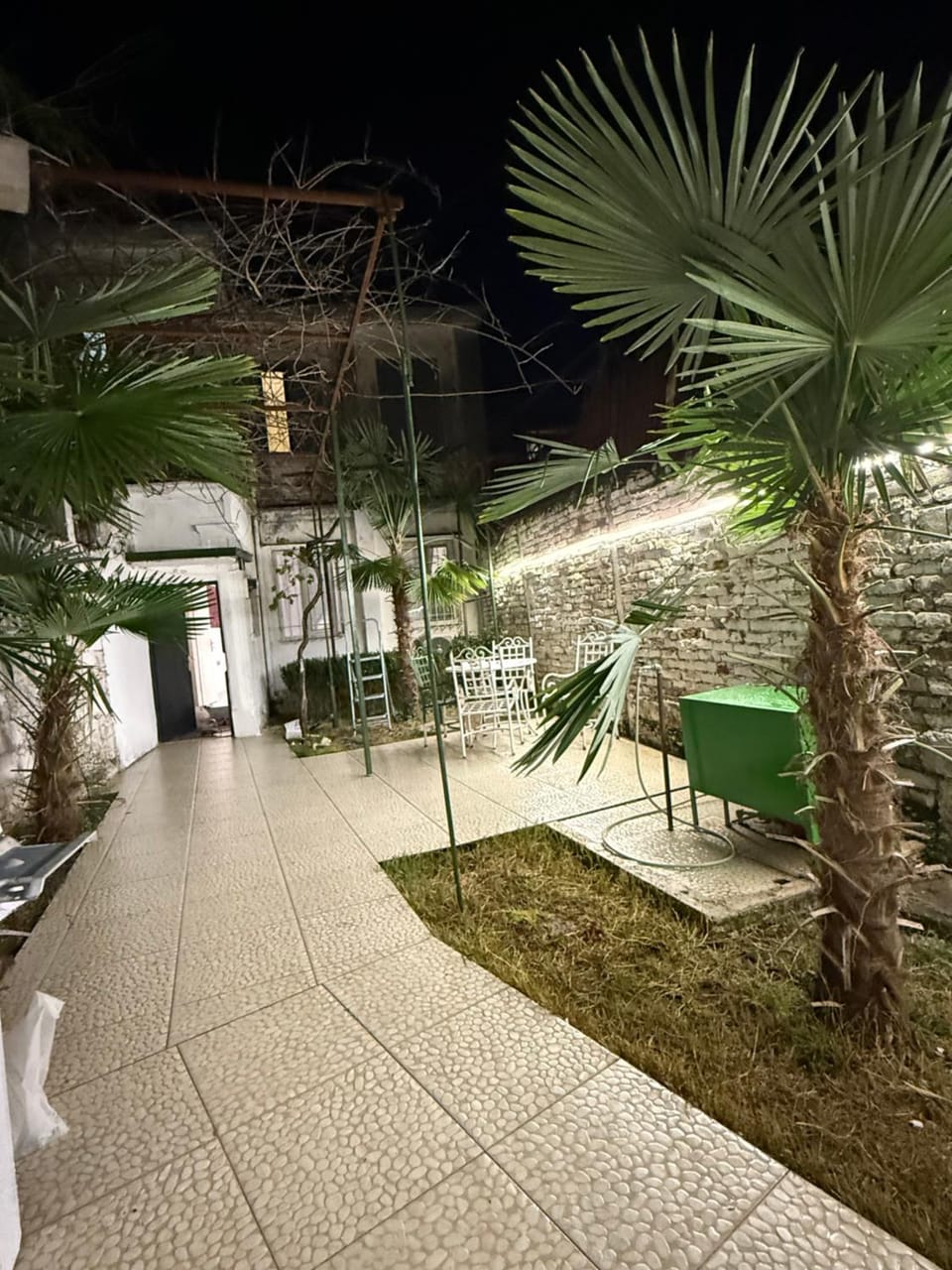 The Journey Inn House in Montenegro