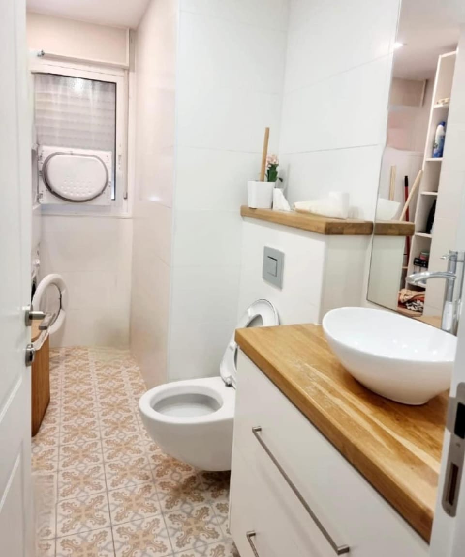 Toilet, Bathroom