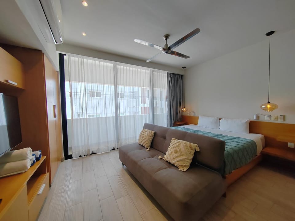 Bed, Photo of the whole room, Bedroom