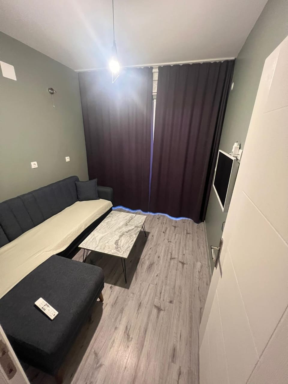 Living room, Seating area, Evening entertainment