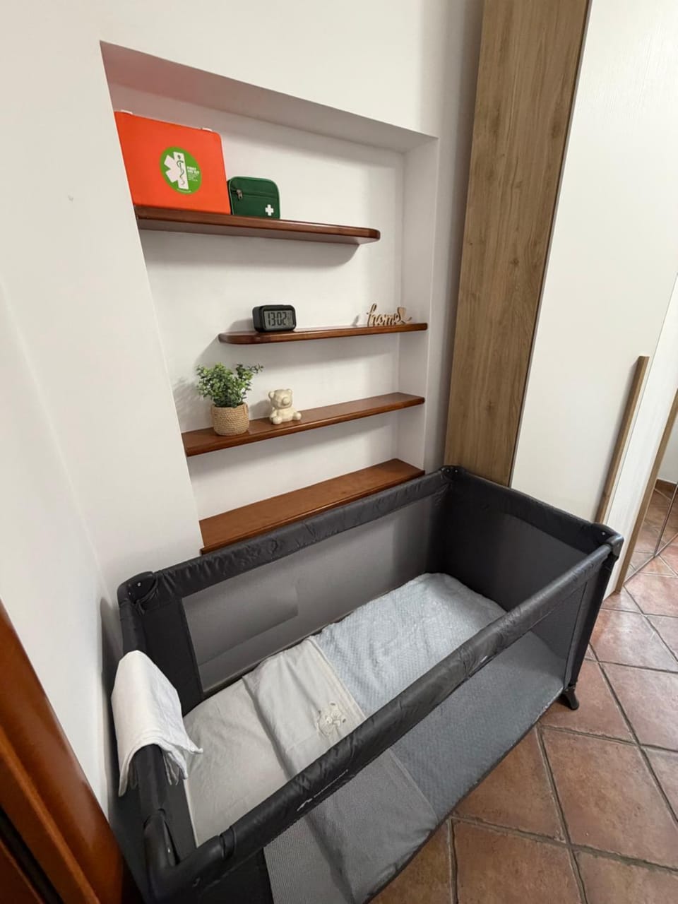 cot