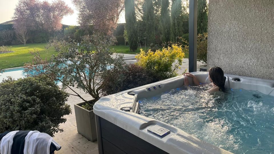 Hot Tub