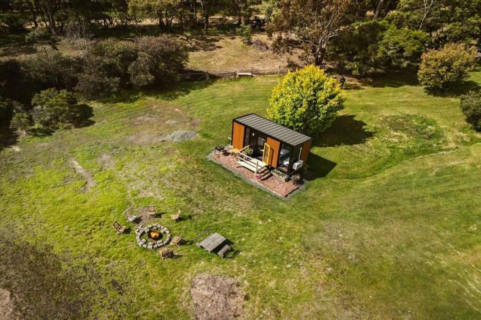 Avalon Tiny Home by Tiny Away House in Kyneton