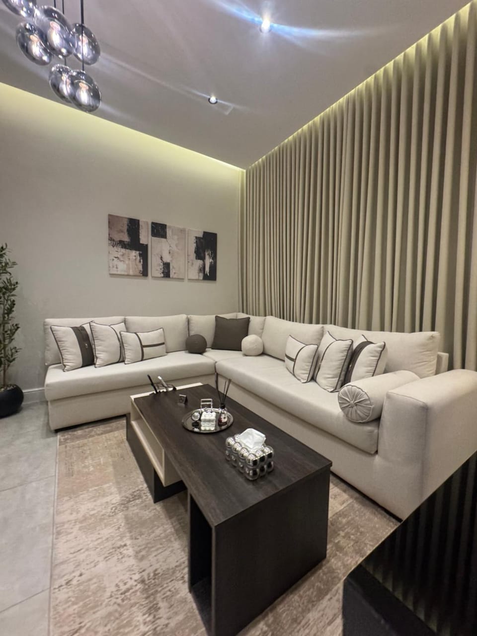 شقة بغرفة نوم وصالة وصول ذاتي Apartment in Jeddah