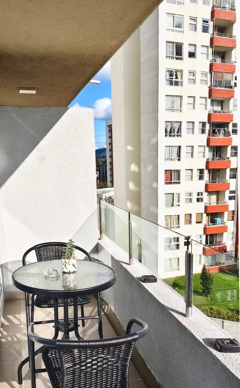 View (from property/room), Balcony/Terrace, Living room
