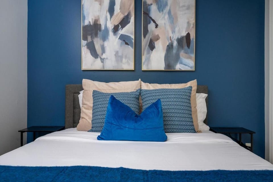 The Serene Escape, 5 minutes to ATL airport Apartment in College Park