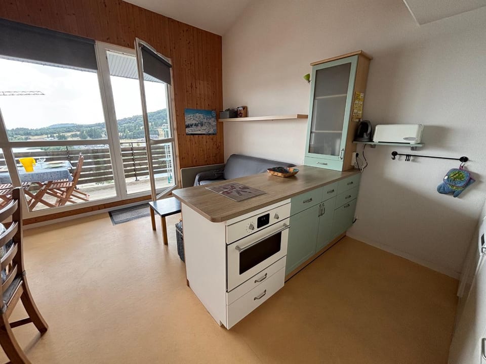 Duplex moderne 8 pers, vue lac, proche pistes - FR-1-814-148 Apartment in Besse-et-Saint-Anastaise