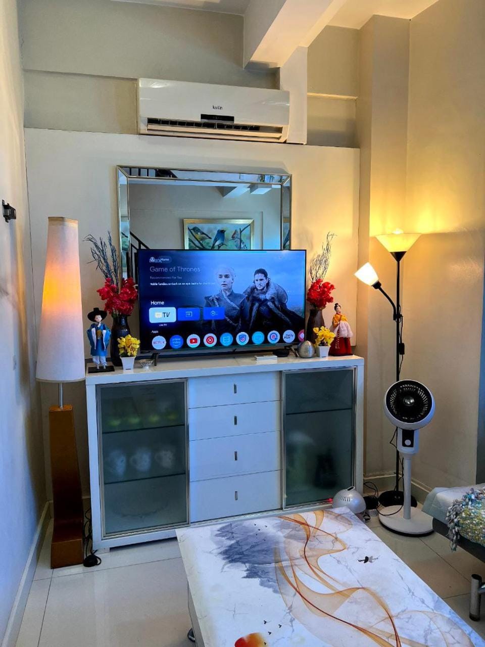 Bed, TV and multimedia, Kitchen or kitchenette, Photo of the whole room, Bedroom, air conditioner