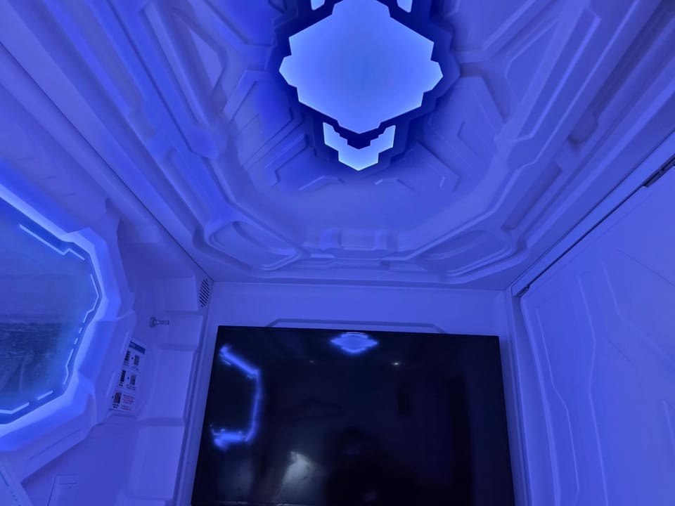 Hotel Galaxy Pod 本川越店 Capsule hotel in Saitama Prefecture