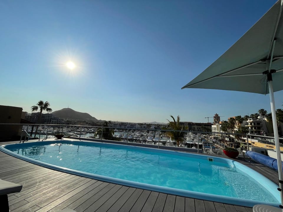 Pool view, Sea view, Swimming pool, sunbed
