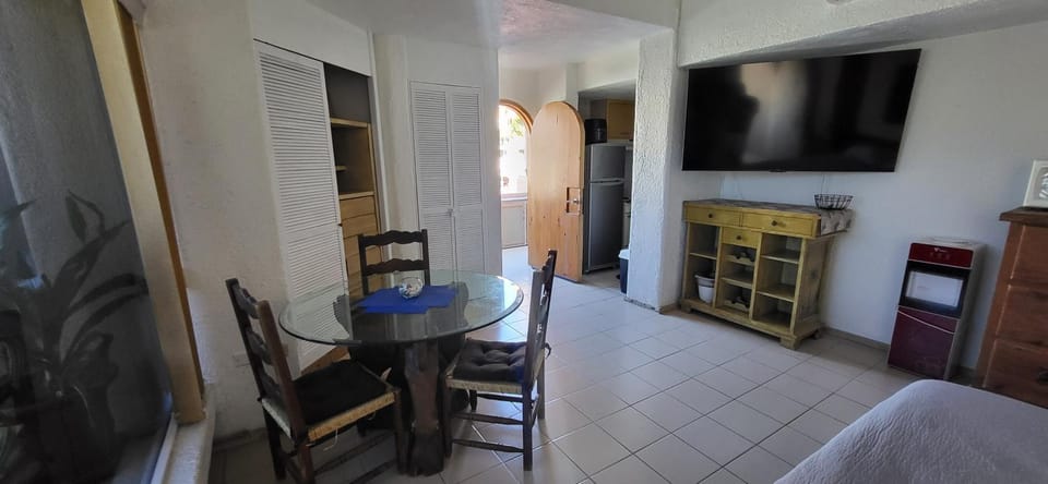 TV and multimedia, Dining area